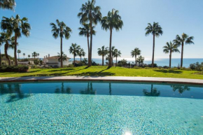 HIGUERON HILLS 5X Beach Club